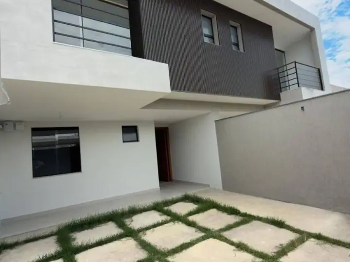 Casa em Morada de Laranjeiras, Serra