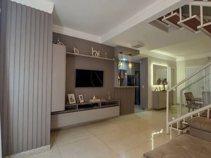 Casa em Morada de Laranjeiras, Serra