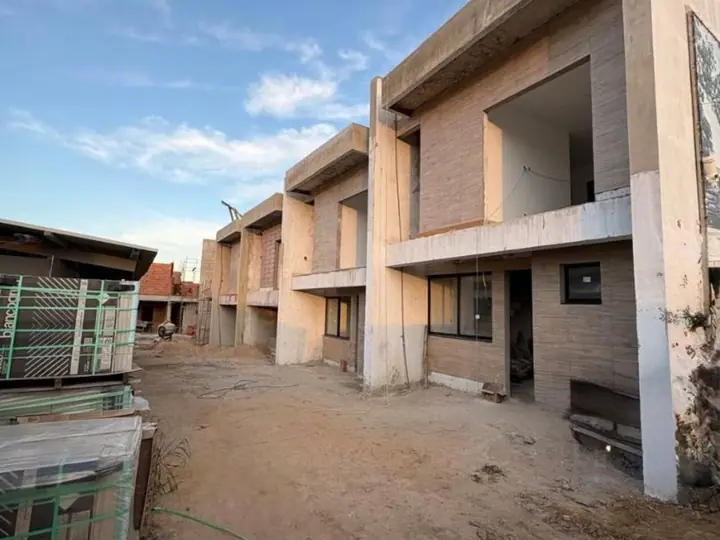 Casa em Morada de Laranjeiras, Serra
