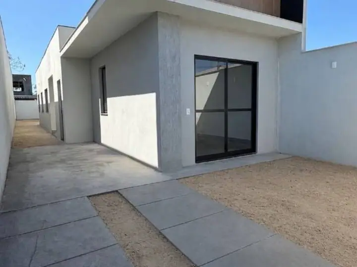 Casa em Costa Bela, Serra