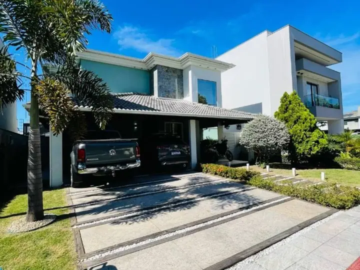 Casa em Boulevard Lagoa, Serra