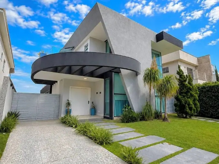 Casa em Boulevard Lagoa, Serra