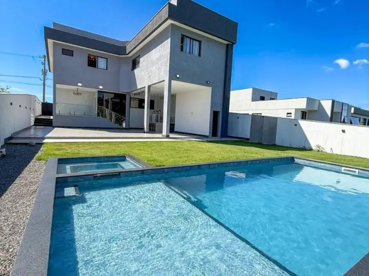 Casa em Arquipélago de Manguinhos, Serra