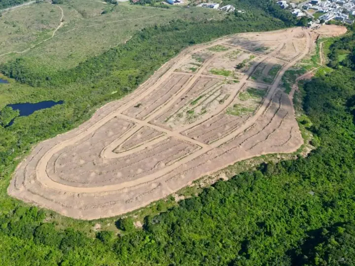 Terreno em Morada de Laranjeiras, Serra