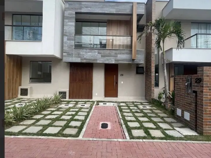 Casa em Morada de Laranjeiras, Serra