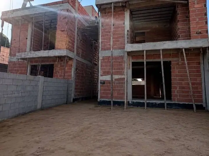 Casa em Costa Bela, Serra